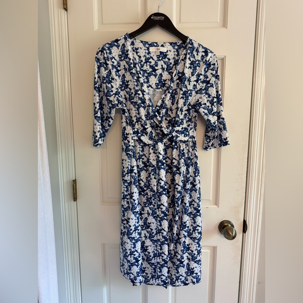 Ripe Maternity Blue and White Floral 3/4 Sleeve Dress